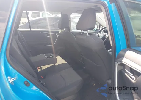 2021 Toyota Rav4 Hybrid Xle z USA, uszkodzony, nr VIN 4T3RWRFVXMU035059